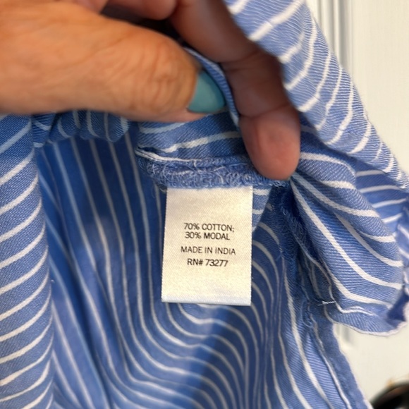 Ladies Sleeveless Button Down - Picture 5 of 6